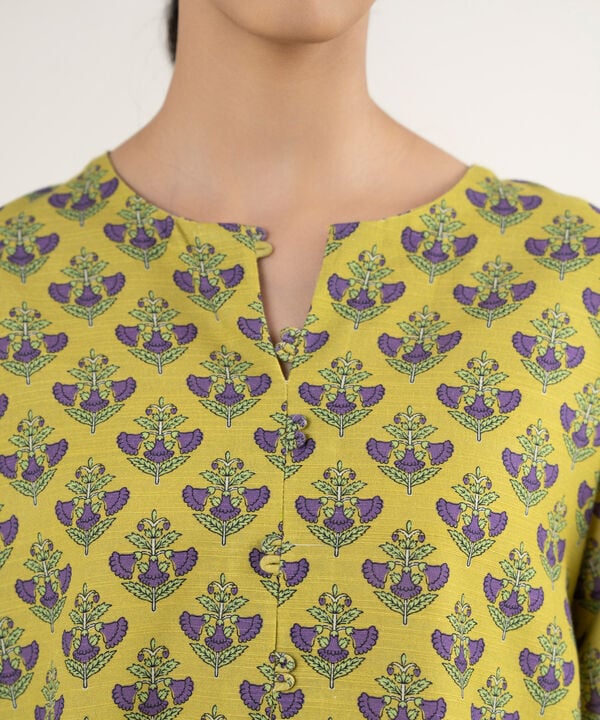 3 Piece - Printed Khaddar Suit