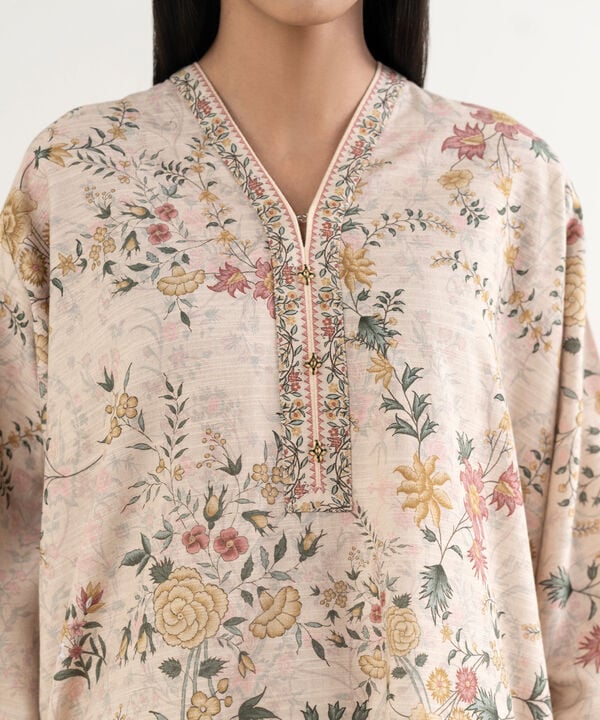 3 Piece - Printed Khaddar Suit