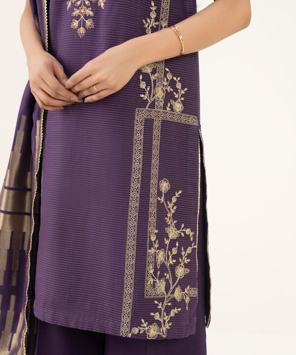 3 Piece - Embroidered Zari Khaddar Suit