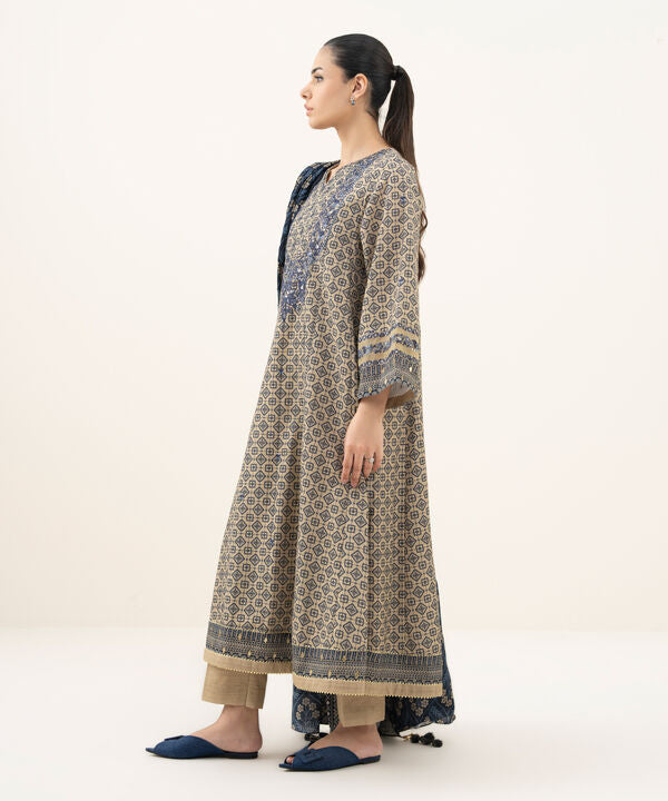3 Piece - Embroidered Khaddar Suit
