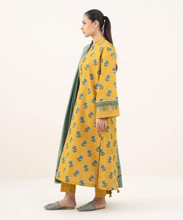 3 Piece - Printed Khaddar Suit