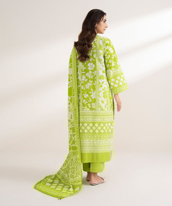 3 Piece - Embroidered Khaddar Suit