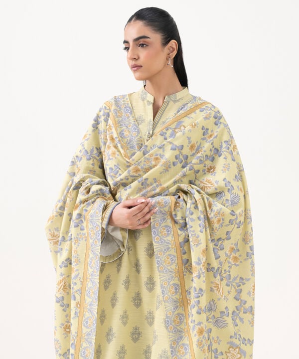 3 Piece - Printed Khaddar Suit