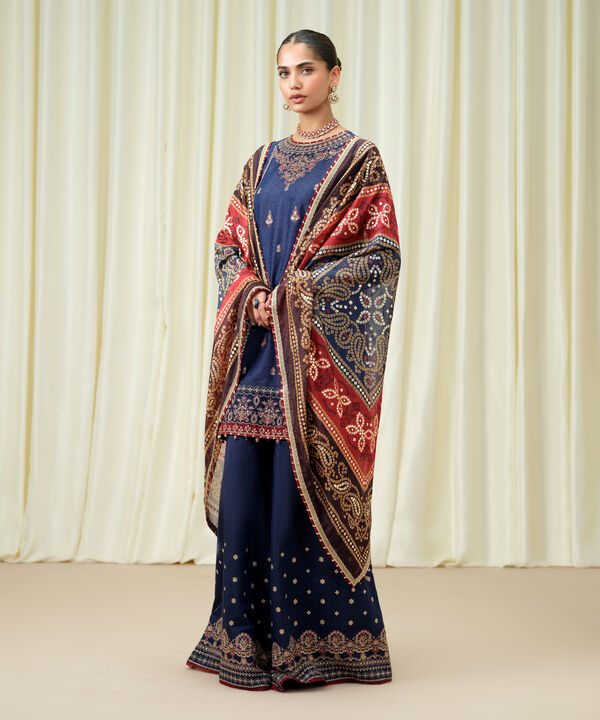 3 Piece - Embroidered Jacquard Suit