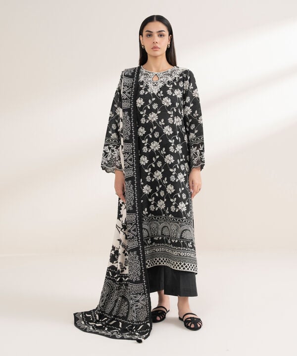 3 Piece - Embroidered Khaddar Suit