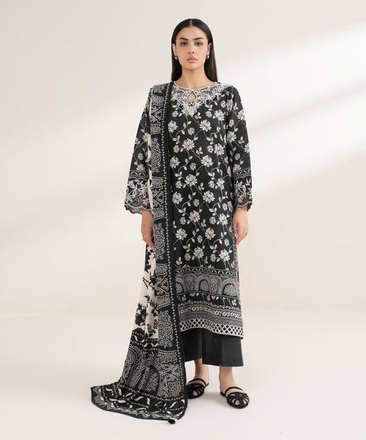 3 Piece - Embroidered Khaddar Suit