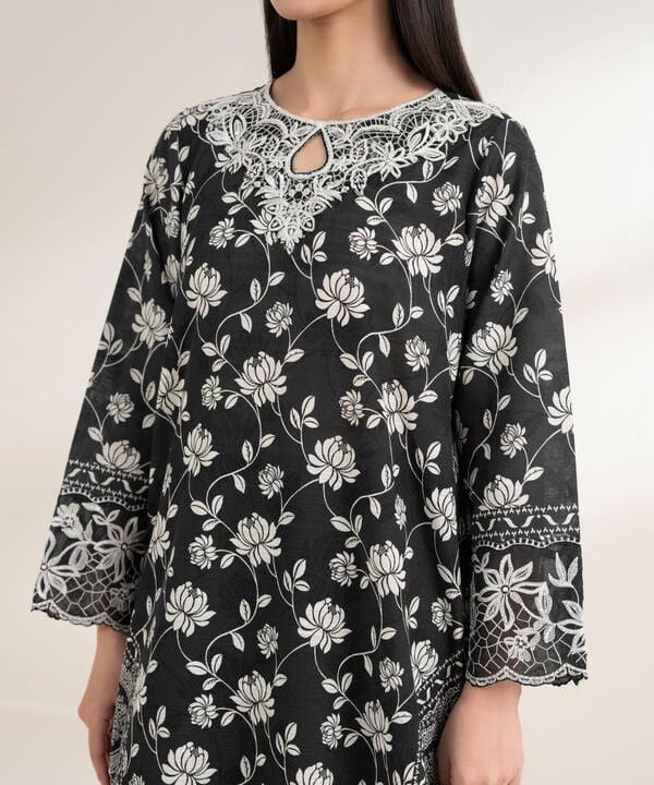 3 Piece - Embroidered Khaddar Suit