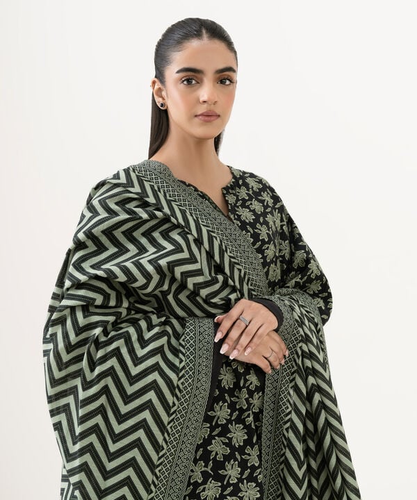 2 Piece - Printed Khaddar Suit