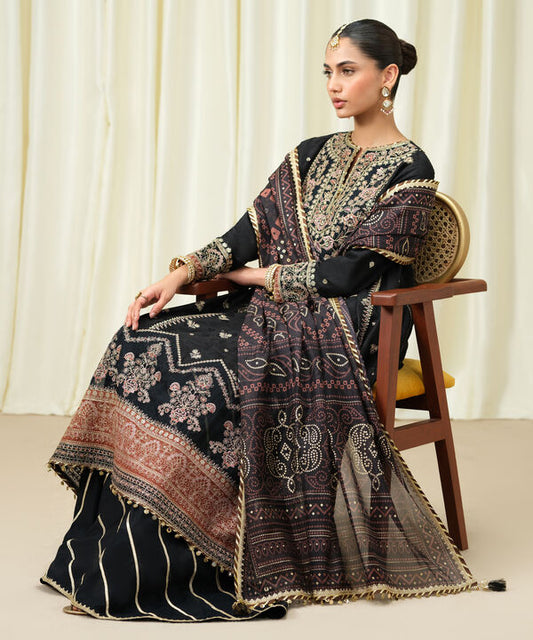 3 Piece - Embroidered Jacquard Suit