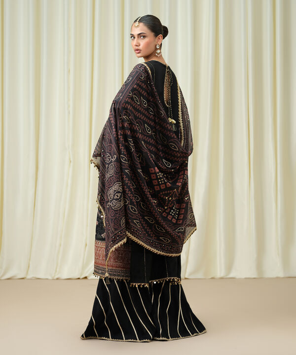 3 Piece - Embroidered Jacquard Suit