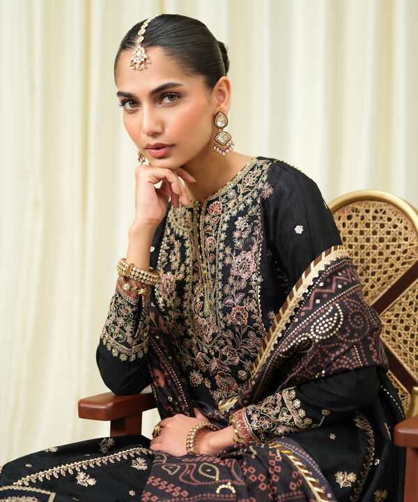 3 Piece - Embroidered Jacquard Suit