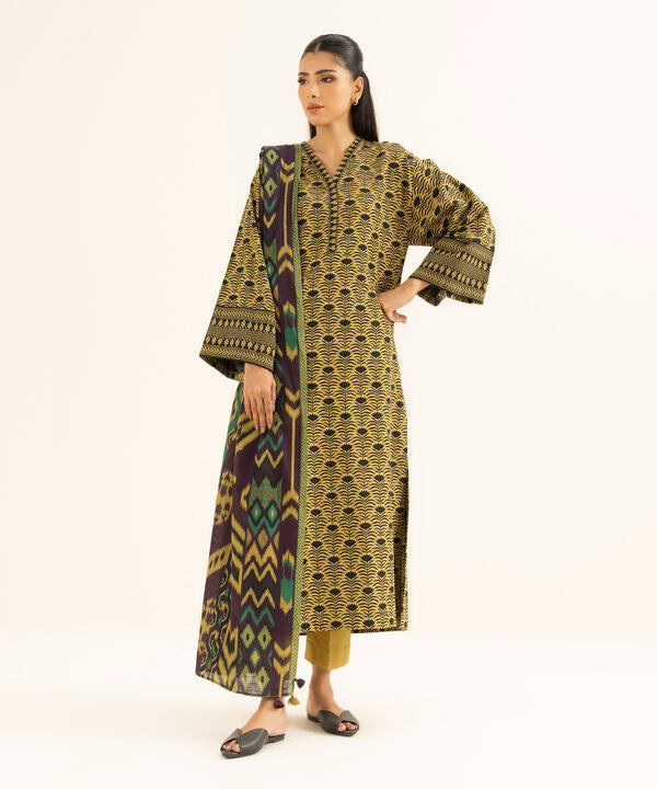 3 Piece - Printed Khaddar Suit