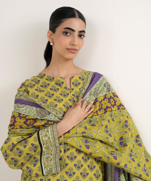 3 Piece - Printed Khaddar Suit