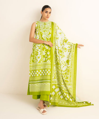 3 Piece - Embroidered Khaddar Suit