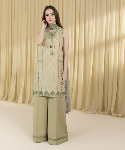 3 Piece - Embroidered Lawn Suit (Unstitched)