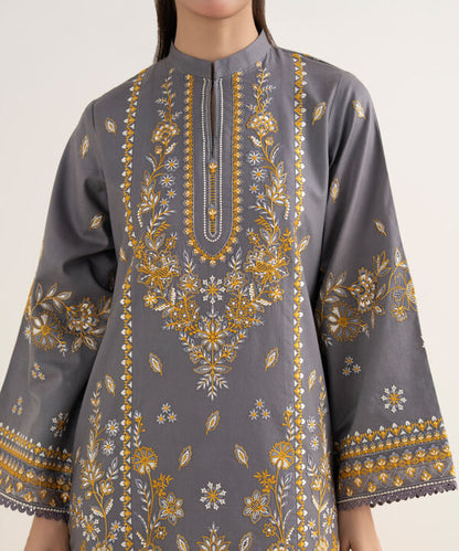 3 Piece - Embroidered Zari Khaddar Suit