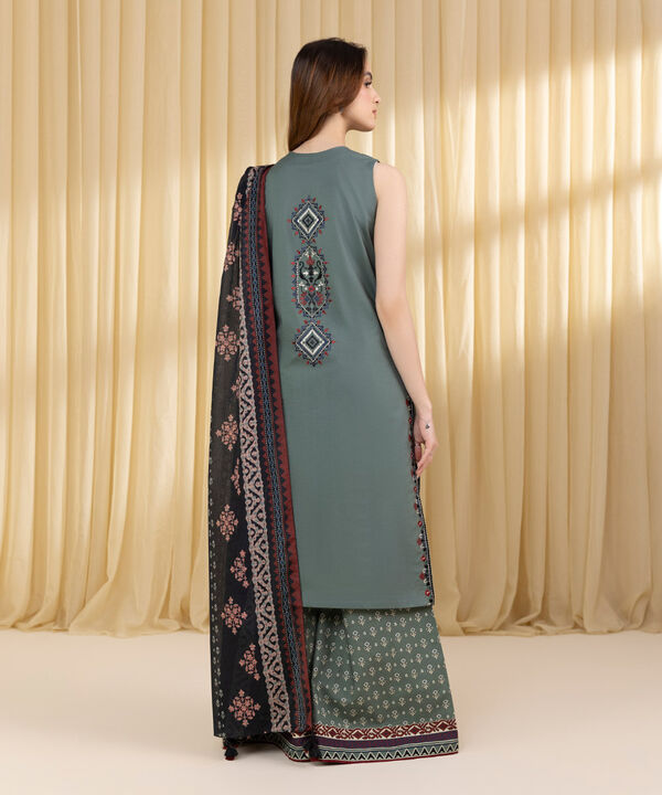 3 Piece - Embroidered Lawn Suit (Unstitched)