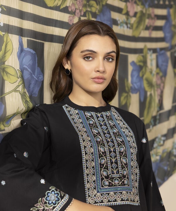 3 Piece - Embroidered Lawn Suit (Unstitched)