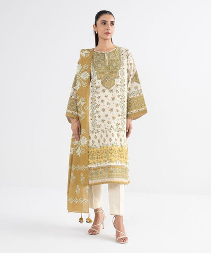 3 Piece - Embroidered Khaddar Suit