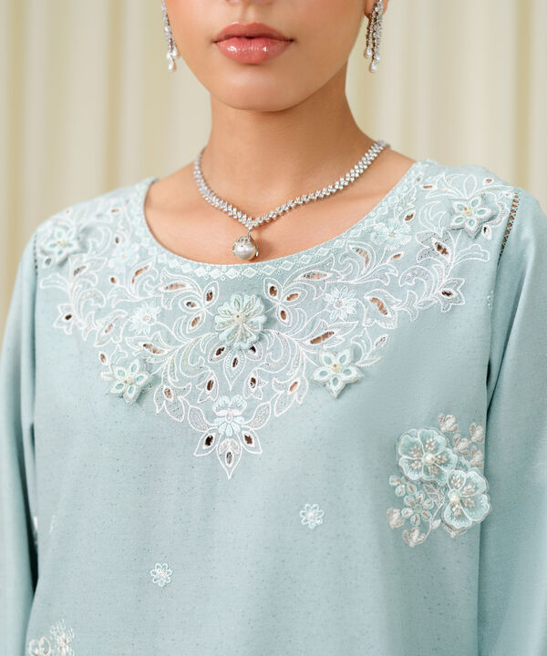 3 Piece - Embroidered Cotton Karandi Suit