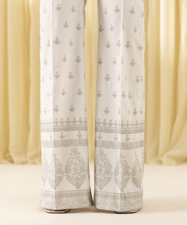 3 Piece - Embroidered Lawn Suit (Unstitched)