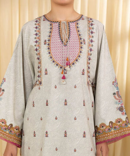 3 Piece - Embroidered Lawn Suit (Unstitched)