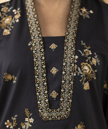 3 Piece - Embroidered Lawn Suit (Unstitched)