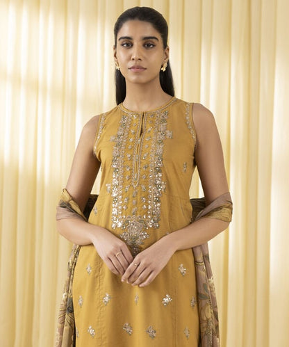 3 Piece - Embroidered Lawn Suit (Unstitched)